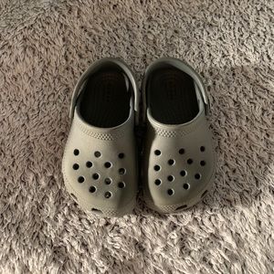 Toddler crocs gray size 6